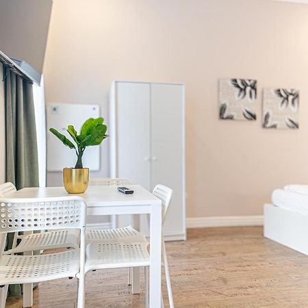 Stylish Studio Apartment Wiener Stadthalle المظهر الخارجي الصورة
